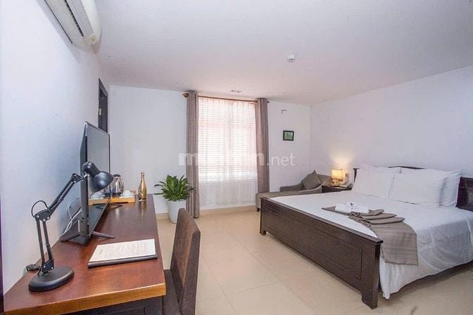Cho thuê Villa gần biển Phạm Văn Đồng, Công viên biển Đông, DT 300 m2,