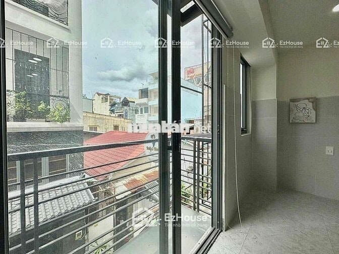 TRỐNG SẴN CĂN HỘ DUPLEX CÓ BAN CÔNG ĐÓN ÁNH NẮNG TỰ NHIÊN