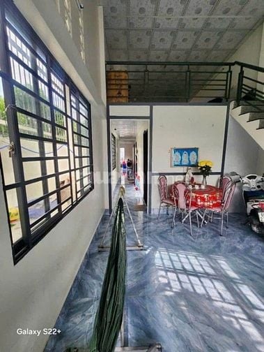 Chú 6 cần tiền nên bán căn nhà 1 trệt 1 lửng ở Hóc Môn,92m2, 950 triệu