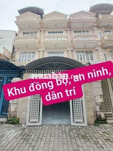 NHÀ 3 TẦNG - KẾ BÊN NHÀ THI ĐẤU ĐA NĂNG - BÌNH THUẬN - QUẬN 7 - 68M2