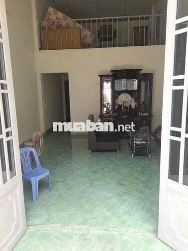 cho thuê nhà dt 4x13 2pn có nội thất à sân rộng đậu 10xe máy ok