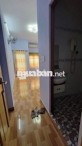 Nhà 100/4b Tạ Uyên Q11 3,5x12m 3L 2pn 3wc 10 triệu
