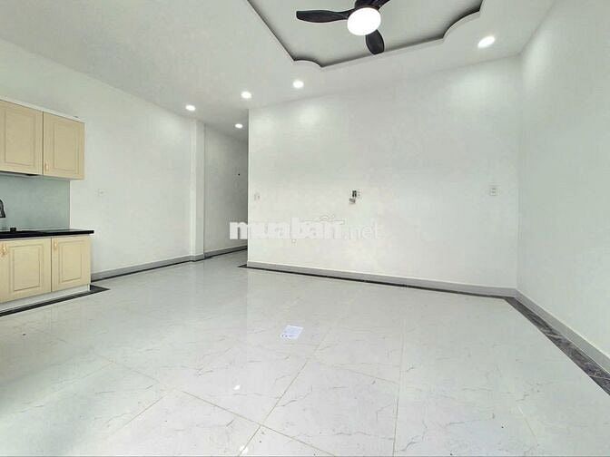 Nhà cấp 4 diện tích gần 90m² chỉ % tỷ 9, hẻm ô tô 1627 Huỳnh Tấn