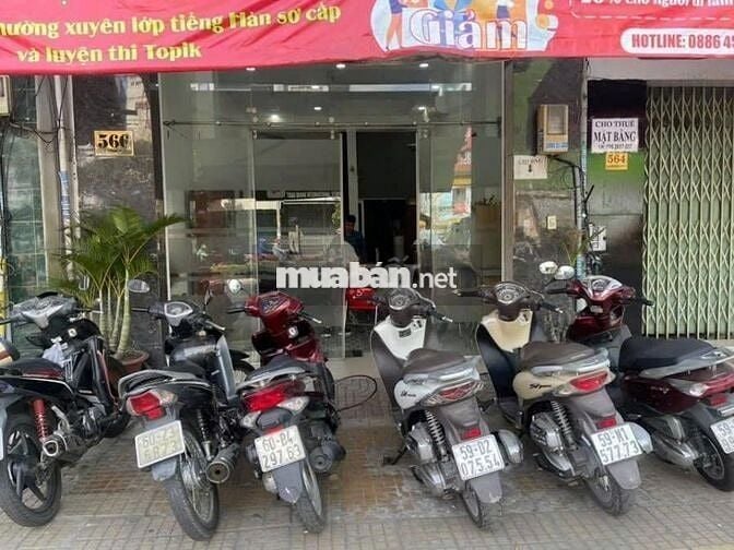 Mặt tiền 566 Lạc Long Quân Q11 4,5x16m 5L 6pn. Nhà mới