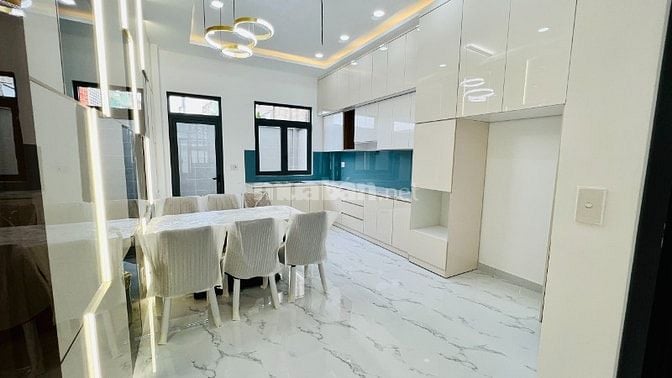 Thanh toán 30% nhận nhà 3 lầu liền kề  khu Tên Lửa, SHR, 