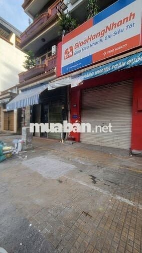 Mặt tiền 566 Lạc Long Quân Q11 4,5x16m 5L 6pn. Nhà mới
