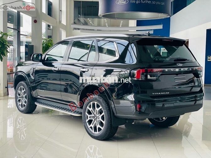 Ford Everest Titanium 4×2 AT Turbo