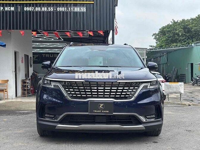 Kia Carnival 2022 2.2D Signature 7 ghế (clone)