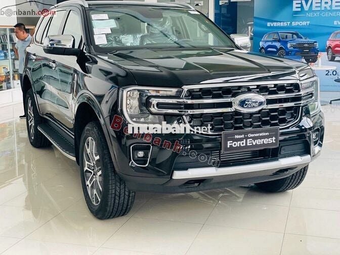 Ford Everest Titanium 4×2 AT Turbo