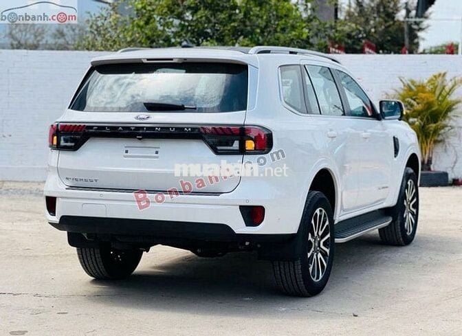 Ford ra mắt phiên bản Platinum