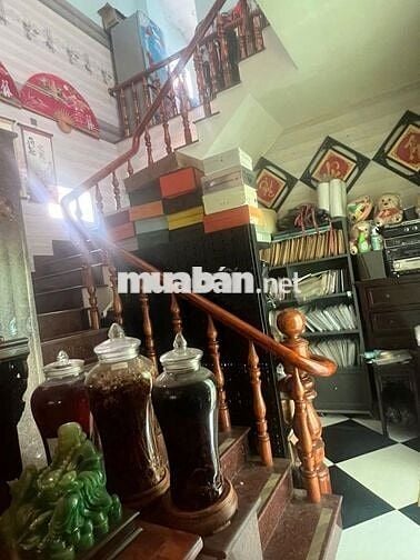 Nhà mặt tiền 30-4 khai thác ngăn phòng kết hợp cho thuê mặt bằng