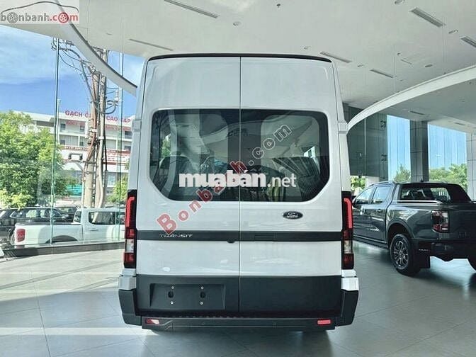 FORD TRANSIT Thế Hệ Mới