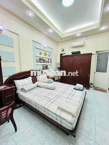 Bán gấp MT Lê Niệm – Khu Bàn Cờ – Nhà 5 Tầng BTCT – Giá 20.5 Tỷ TL