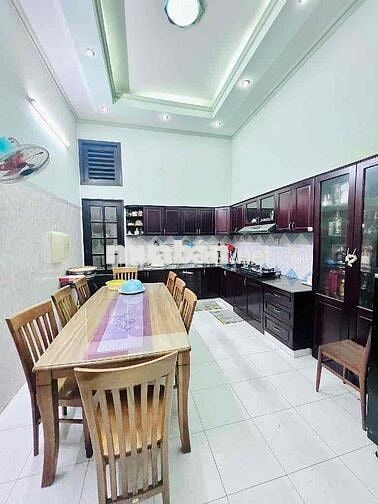 Bán gấp MT Lê Niệm – Khu Bàn Cờ – Nhà 5 Tầng BTCT – Giá 20.5 Tỷ TL