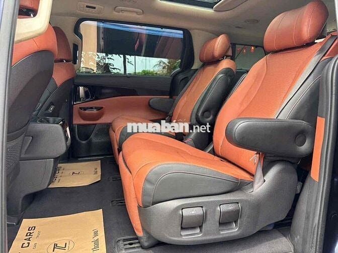 Kia Carnival 2022 2.2D Signature 7 ghế (clone)