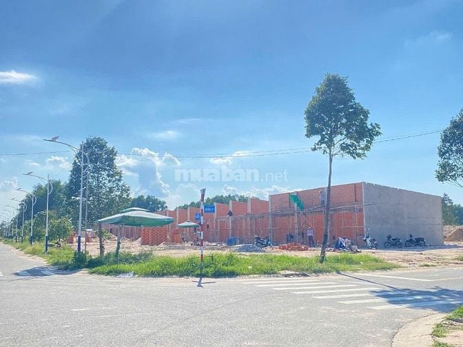 Nhà cấp 4 150m2 gần ngay trường học cấp 2 Bàu Bàng SHR