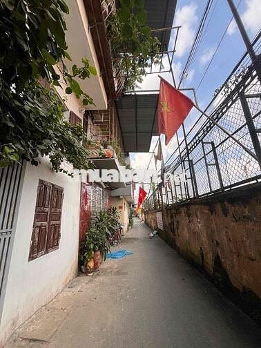 Nhà riêng 84m 3 ngủ 2 vệ sinh Giải Phóng