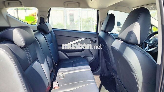 Xpander2025 Premium 3900 km Bao ra tên-Siêu lướt
