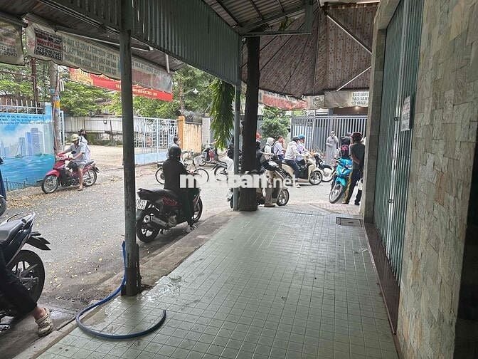 cho thuê mặt bằng đối diện trường học ttgdtx quận tân phú