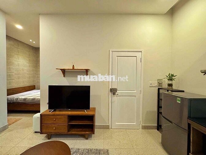 CĂN HỘ SÂN VƯỜN FULL NỘI THẤT MÁY GIẶT RIÊNG NGAY VX ĐIỆN BIÊN PHỦ Q1