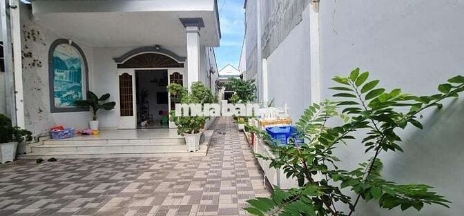 Bán nhà Linh Xuân, DT 177m2, Nở Hậu, Hẻm Xe Tải chỉ 7.6tỷ TL