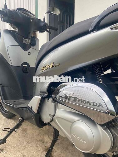 Định cư Úc nên bán SH ý 150i xe ít đi,màu Bạc đẹp