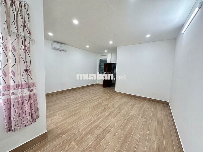 Nhà 2 Lầu 5PN đường Lê Lai (gần CV Lưu Hữu Phước) chỉ 15 triệu