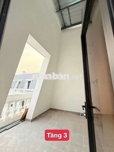CHO THUÊ NHÀ PHỐ VINCOM MẶT TIỀN HÙNG VƯƠNG 7x15. GIÁ 25TR/ THÁNG