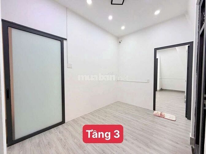 CHO THUÊ NHÀ PHỐ VINCOM MẶT TIỀN HÙNG VƯƠNG 7x15. GIÁ 25TR/ THÁNG
