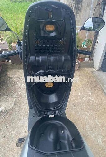 Định cư Úc nên bán SH ý 150i xe ít đi,màu Bạc đẹp