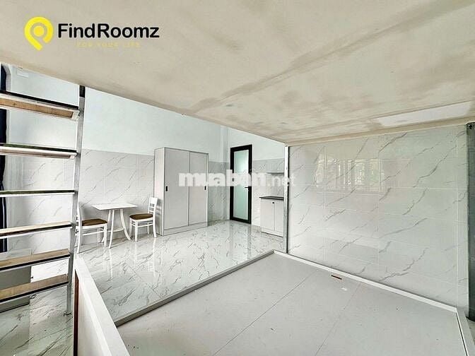 CHDV rộng 50m2 có gác rộng cao, Ban công, Cửa sổ lớn