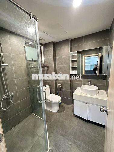 CĂN HỘ 2PN - 1PK SANG TRỌNG, HIỆN ĐẠI CHỈ CÁCH VÀI BƯỚC CHÂN RA HỒ TÂY