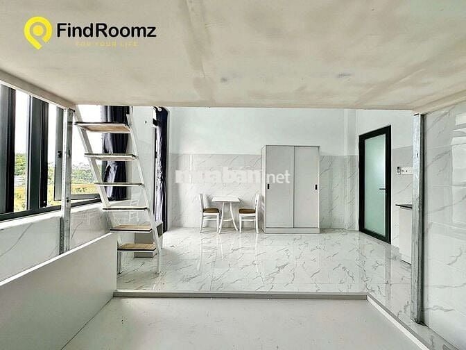 CHDV rộng 50m2 có gác rộng cao, Ban công, Cửa sổ lớn