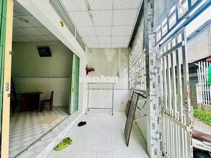 🔥BÁN GẤP NHÀ 95M2 Ở TÂN XUÂN TONE TRẮNG CÒN MỚI CỨNG GIÁ 750 TRIỆU