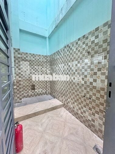 Nhà 2 Lầu 5PN đường Lê Lai (gần CV Lưu Hữu Phước) chỉ 15 triệu