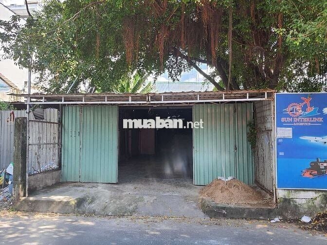 Cho thuê kho xưởng , mặt tiền đường nhựa .