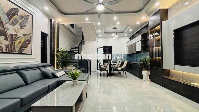 nhà ngay sát hồ rế siêu phẩm 3 tầng