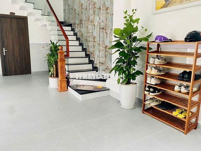 Cho thuê căn hộ Trường Sa, Phú Nhuận – giáp Quận 3 & Tân Định Quận 1