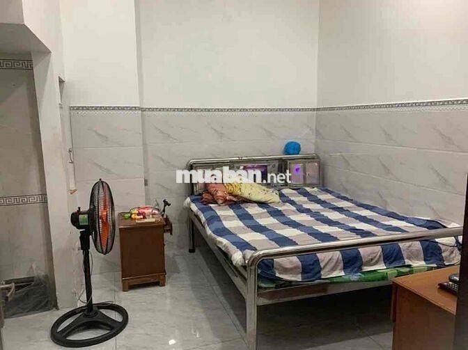 BÁN NHÀ ĐƯỜNG SỐ 12 - SÁT AEONMALL - XE TẢI ĐẬU CỬA - NHỈNH 10ty
