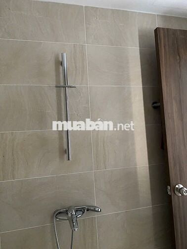 HOT Studio giá rẻ 3tr5, có sẵn rèm máy lạnh, nhà trống