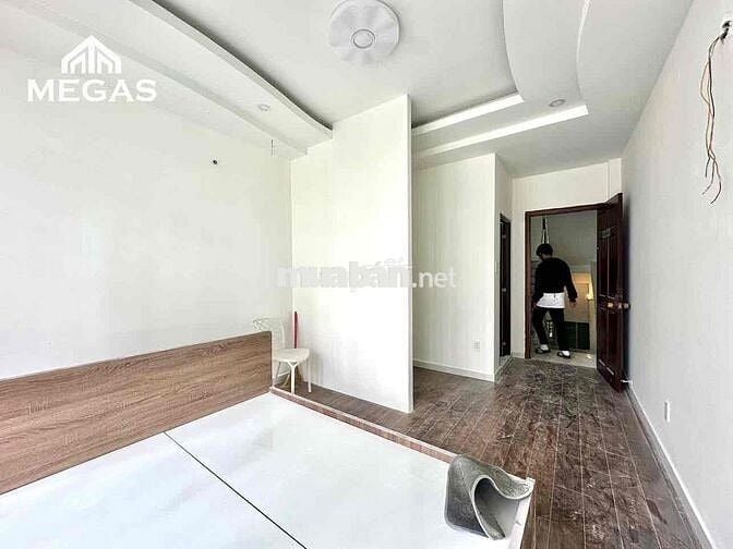 CHO THUÊ STUDIO TÁCH BẾP BAN CÔNG NGAY ĐẦM SEN