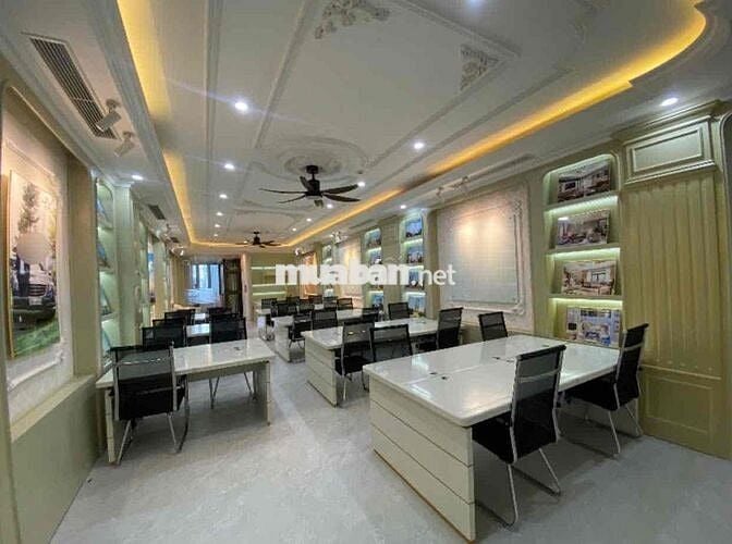 Tòa Văn Phòng & Căn Hộ - Full NT Vip - Đường Khúc Hạo