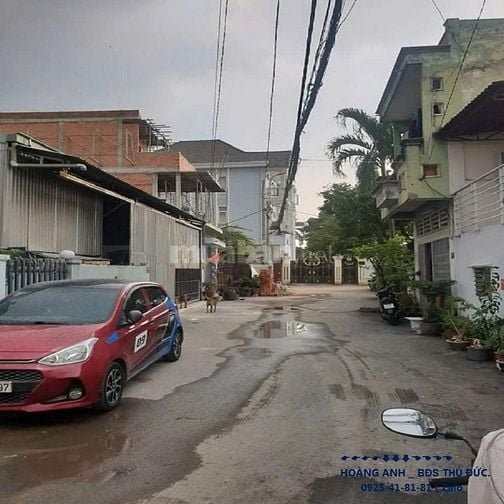 BÁN DÃY TRỌ NGAY THỊ TRẤN HÓC MÔN 120m2 GIÁ 880 TRIỆU