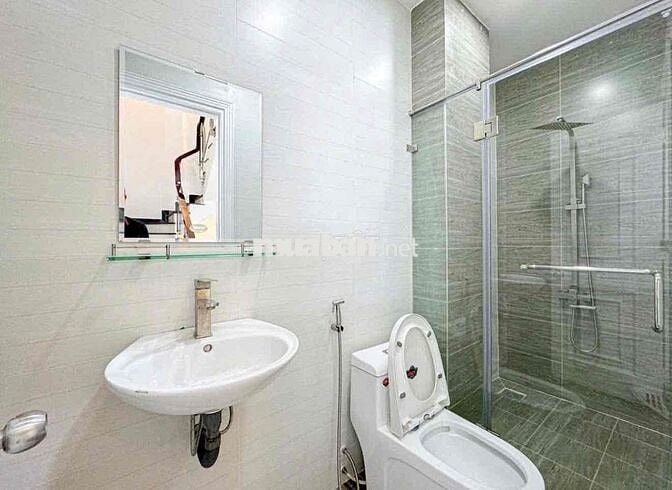 ĐỊNH CƯ ÚC CẦN BÁN NHÀ HUỲNH VĂN BÁNH,P11,PHÚ NHUẬN-GIÁ:5TỶ350/60,2M2