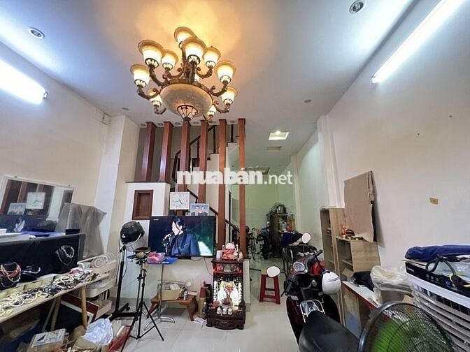 NGUYỄN KHUYẾN - 53M2 4 TẦNG BTCT - CÁCH HẺM XE TẢI 50M - CHỈ 6.4 TỶ