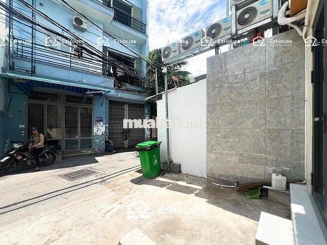 KIOT KINH DOANH NGAY GẦN CỔNG ĐẠI HỌC VĂN LANG
