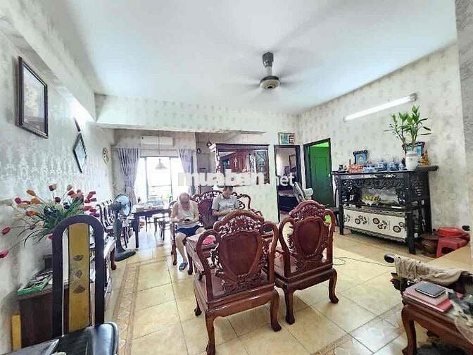 🏡 CĂN HỘ TẦNG TRUNG HIẾM BÁN – 🌊 BA BƯỚC RA HỒ ĐỀN LỪ LỘNG GIÓ