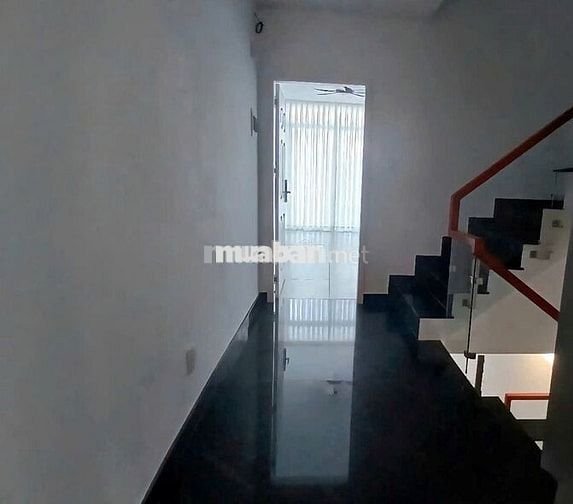 Chính chủ cần cho thuê nhà MT 17A Trường Sơn P.15 Q.10