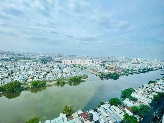 Em Phúc chuyên bán green river dt78m2 3 phòng ngủ 2wc đã có sổ hồng.