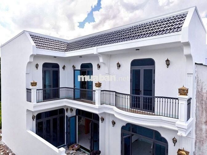 BÁN NHÀ MỚI ĐẸP (8x15) ĐOÀN THỊ NGHIỆP - MỸ THO. GIÁ 3 TỶ 650